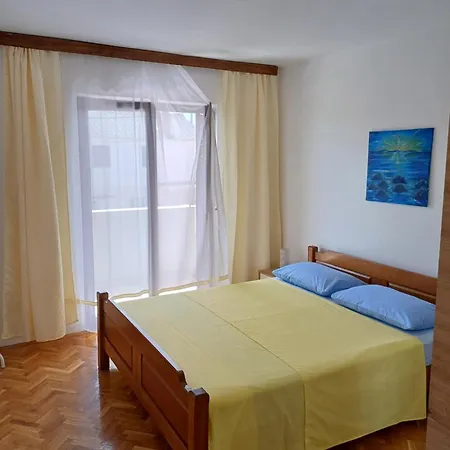 Saska 1 Apartment