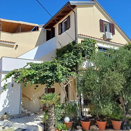 Appartamento Saska 1 *